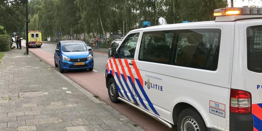 Wandelstok vliegt tegen auto na onwelwording