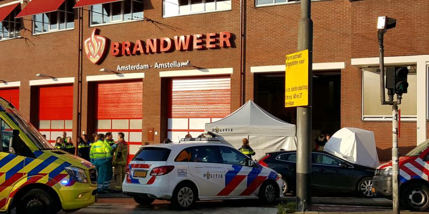 hulpverleners voor brandweerkazerne