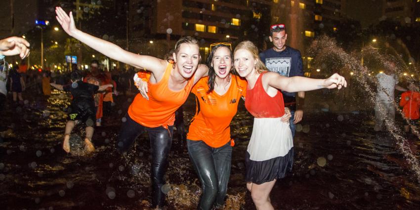 Feest na overwinning Oranje in Rotterdam