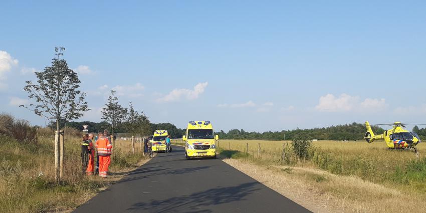 Hulpverlener helpen bij ongeval