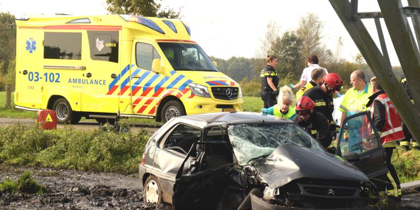 Drie gewonden bij aanrijding