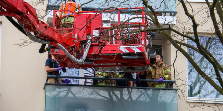 Flinke klus om patient uit huis de ambu in te krijgen
