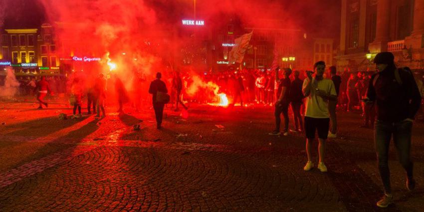 Feestende fans FC Groningen