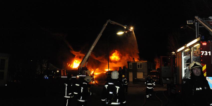 Foto van grote brand in Baarn | Fotopersbureau Groenenveld
