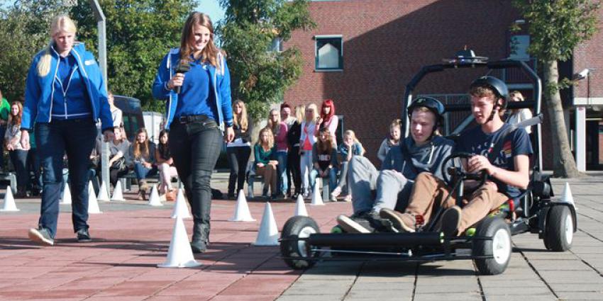 Leerlingen rijden ‘onder invloed’