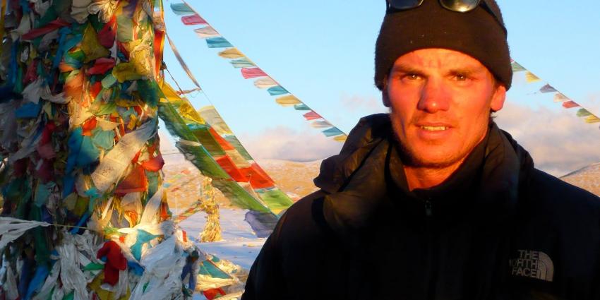 Nederlandse bergbeklimmer Eric Arnold overlijdt na bereiken top Mount Everest