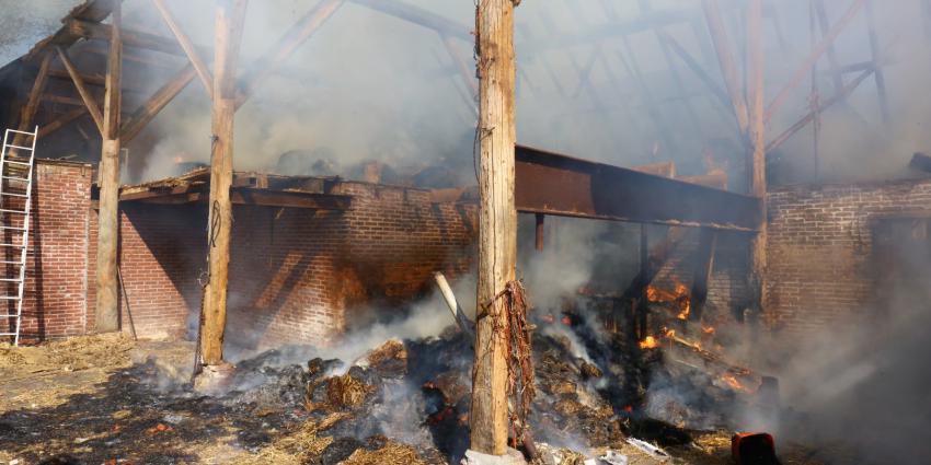 Foto van brand boerderij