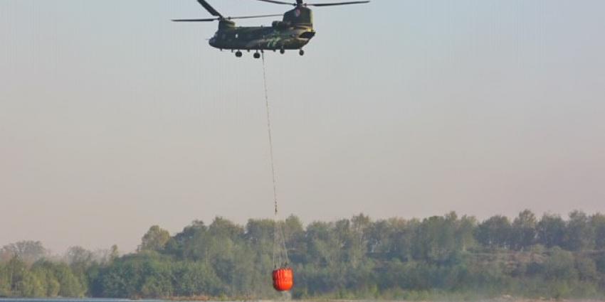 Chinook-helikopter-blussen