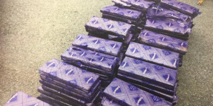 Vijf personen aangehouden bij cokesmokkel