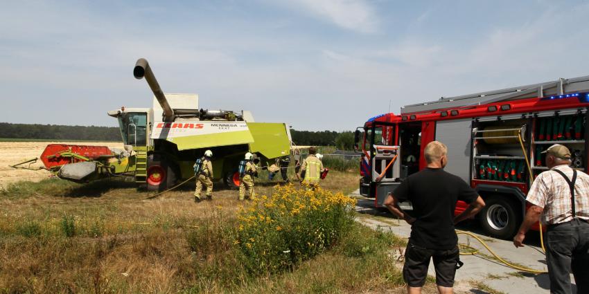 Combine in brand tijdens oogsten