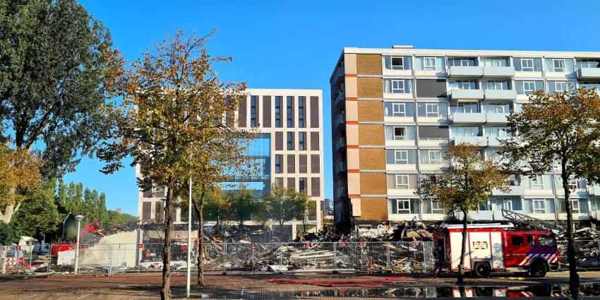 Zeer grote brand in kringloopwinkel Amsterdam