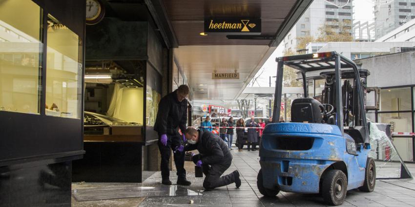 Archief foto van een ramkraak
