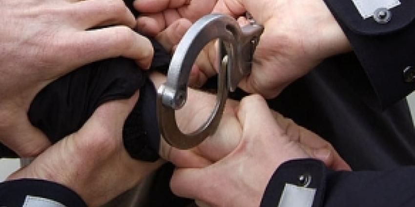 Twee mannen (21 en 31) in Bergen op Zoom aangehouden voor afpersing
