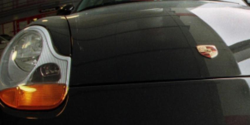 FIOD neemt oldtimers in beslag 