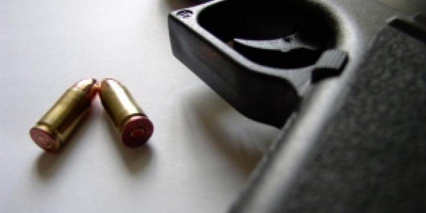 Pistolen en revolvers gestolen bij schietvereniging