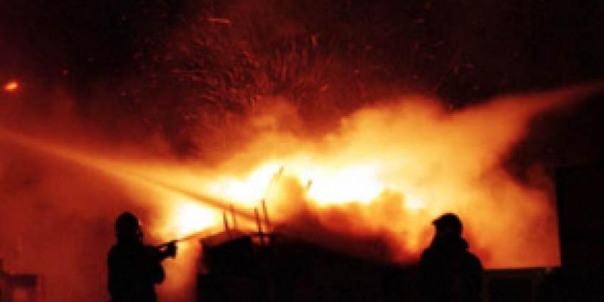 Asbest vrijgekomen bij uitslaande brand boerderij