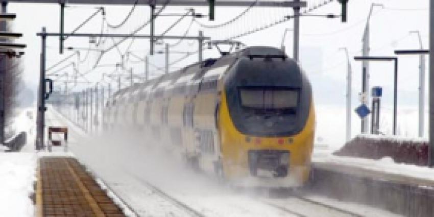 Treinen bij winterweer minder vaak uit de dienstregeling