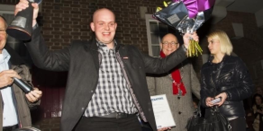 Darter ''Mighty Mike'' op de Markt in Boxtel gehuldigd