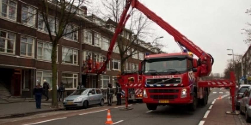 Verbranden vloeitjes door onderbuurman zorgt voor rook in woning