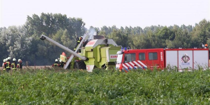Foto van brand in landbouwvoertuig | Van Oost Media | www.vanoostmedia.nl