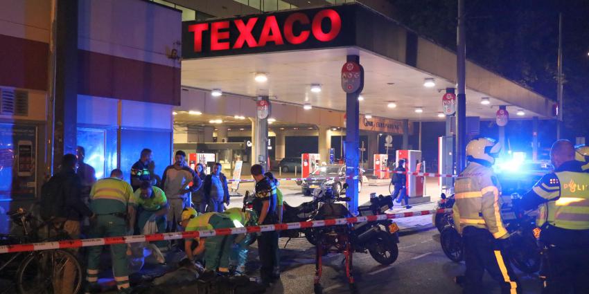 Gewonde bij aanrijding op Marnixtraat in Amsterdam