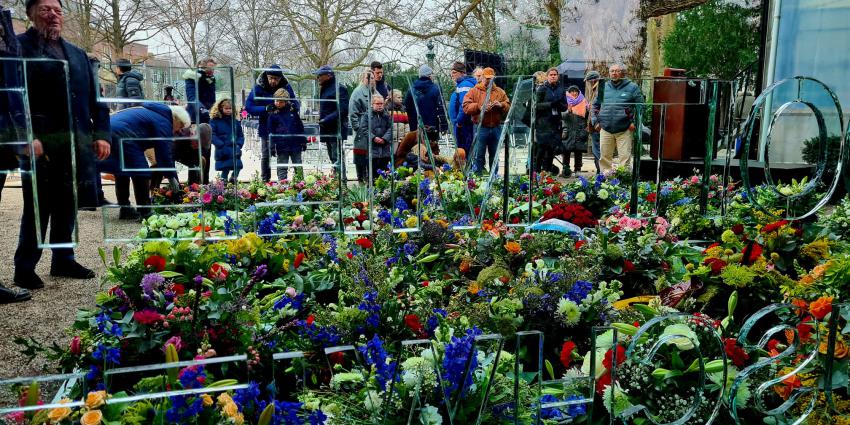 Herdenking bij Spiegelmonument