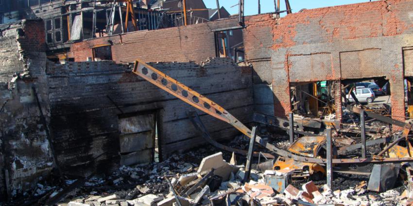 Foto van dag na grote brand