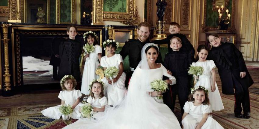 Britse koningshuis deelt trouwfoto's Meghan en Harry