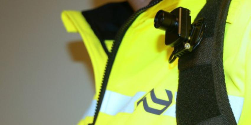 NS doet proef met bodycams