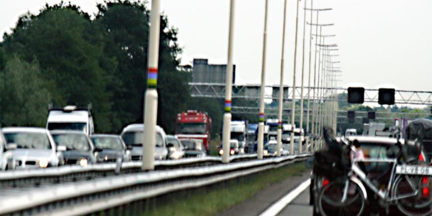 Verkeer A12 vast na ongeval