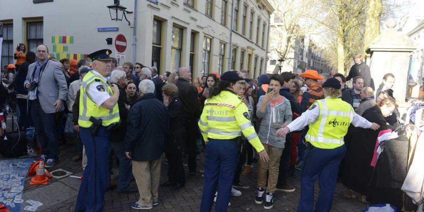 Zwaargewonde bij brandende gasfles op vrijmarkt in Utrecht