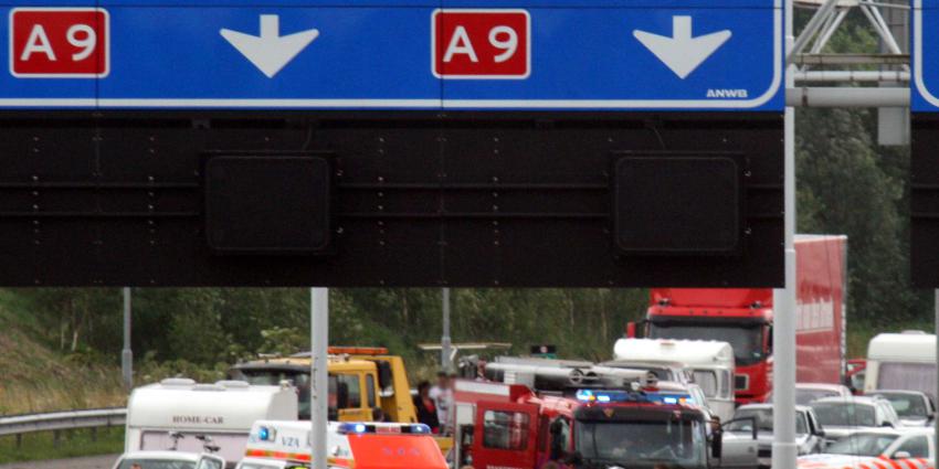 A9 dicht na ongeval met meerdere voertuigen