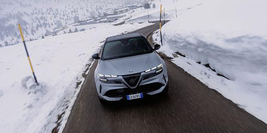 Alfa Romeo Junior Ibrida Q4 met innovatieve vierwielaandrijving 