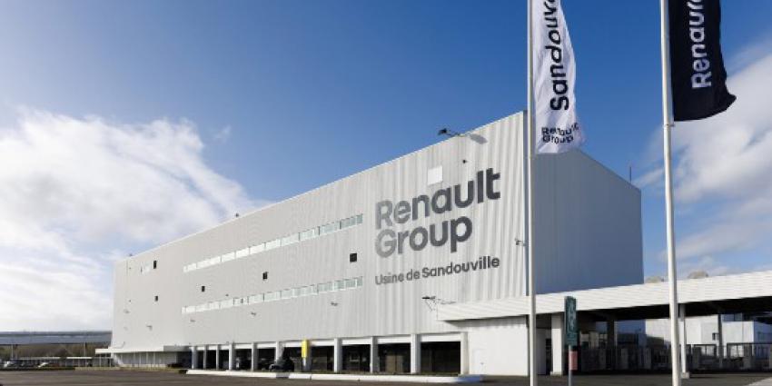Productie nieuwe elektrische bedrijfswagens van Flexis in Renault Group fabriek Sandouville