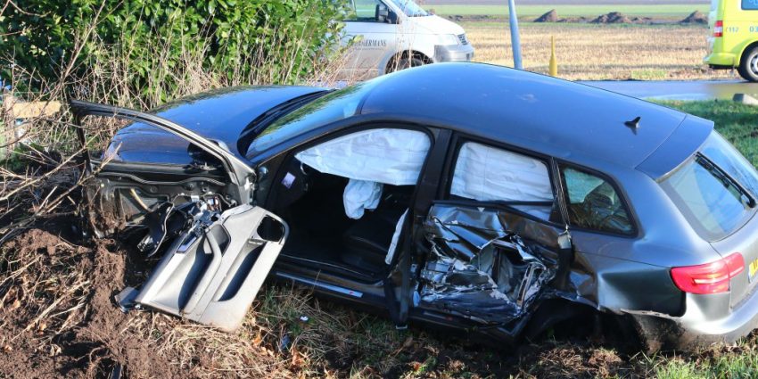 Flinke schade bij aanrijding voertuigen Exloërveen