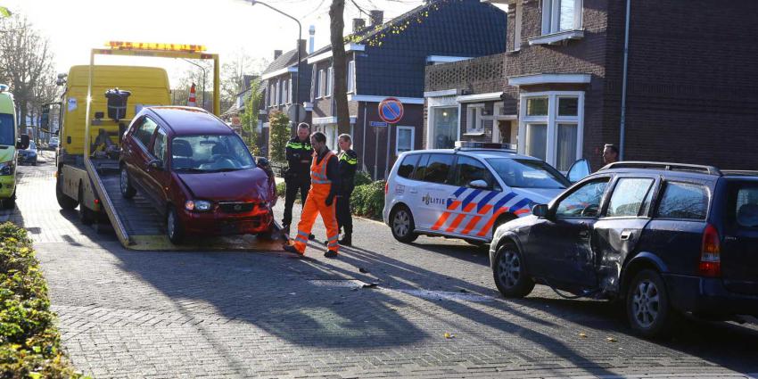 Auto’s botsen op Boschweg in Schijndel