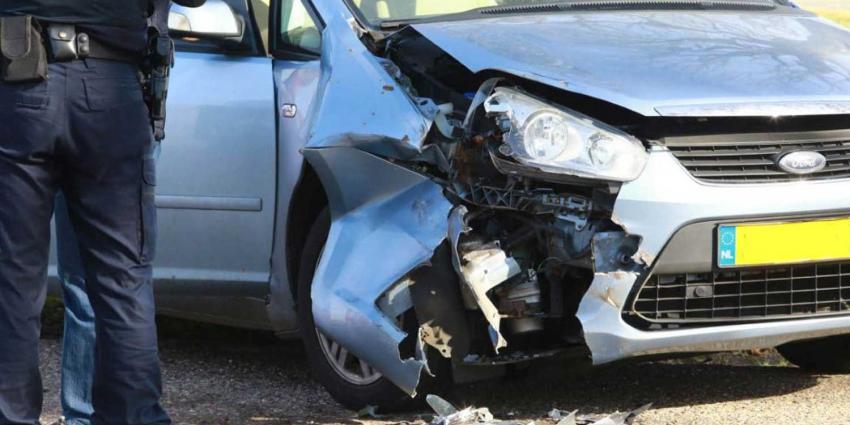 aanrijding-tractor-personenauto-schade