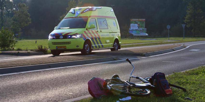 Fietser gewond na aanrijding met auto