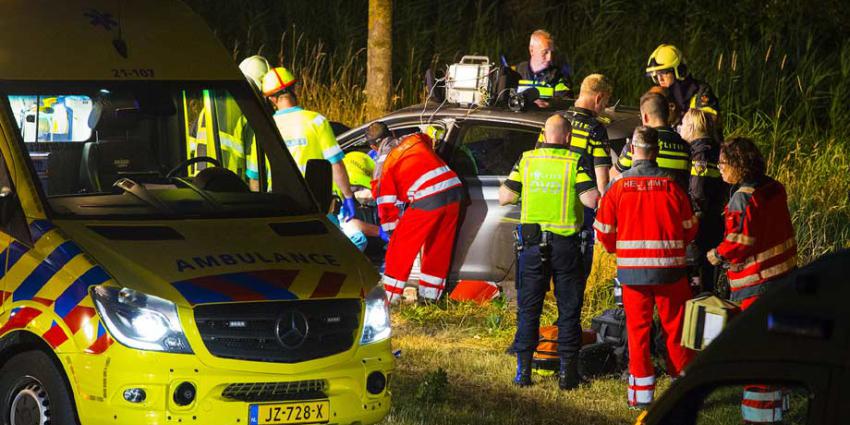 Gewonde bij botsing tegen boom in Schijndel 