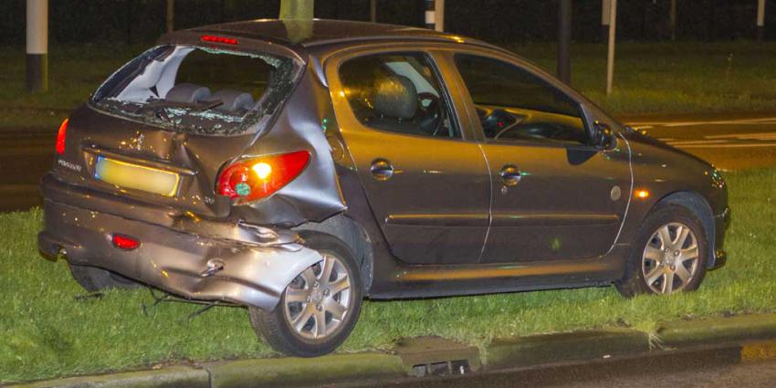 Driejarige peuter nagekeken na kop-staart aanrijding