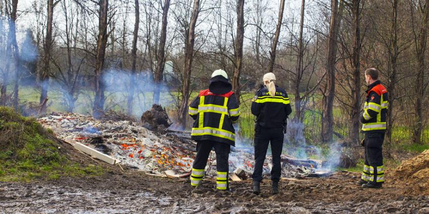 Man bekeurd voor verbranding afval