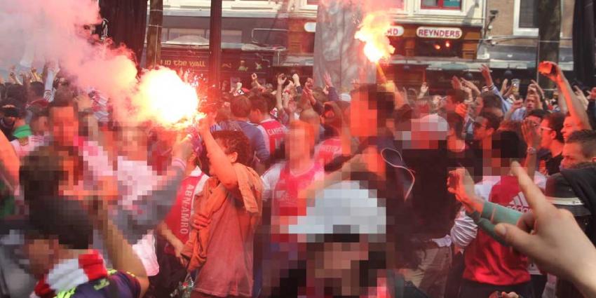 Foto van Ajax-fans Leidseplein | BON