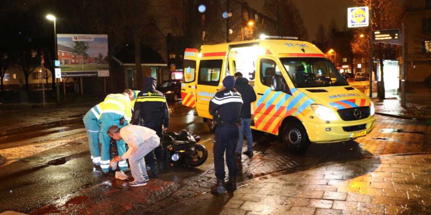 Maaltijdbezorger aangereden door auto