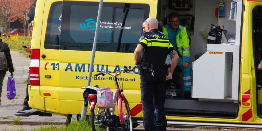 Fietsster aangereden door auto in Schiedam