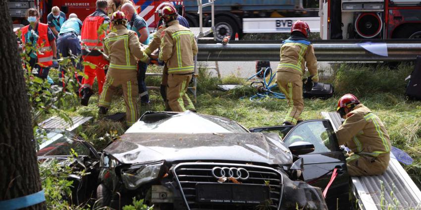 auto-hulpverlening-greppel-snelweg