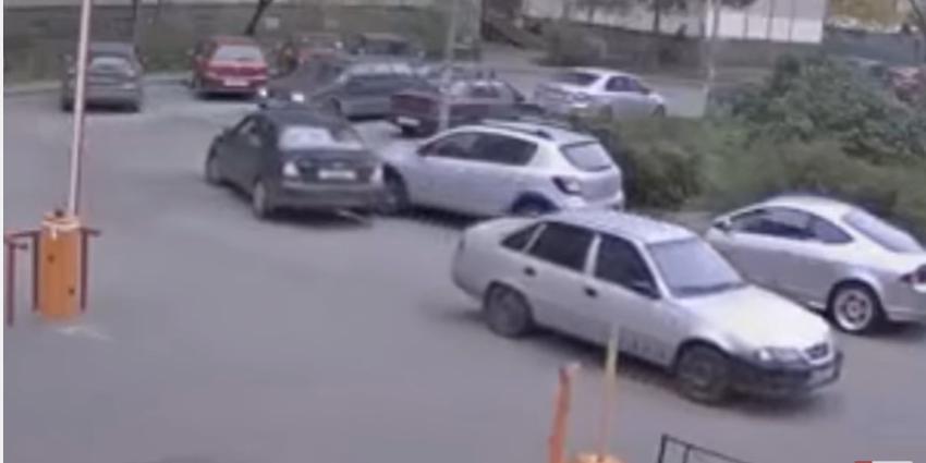 Hoe je een auto vooral niet moet slepen