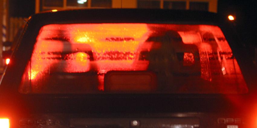 rtienjarige jongen neemt stiekem auto moeder mee