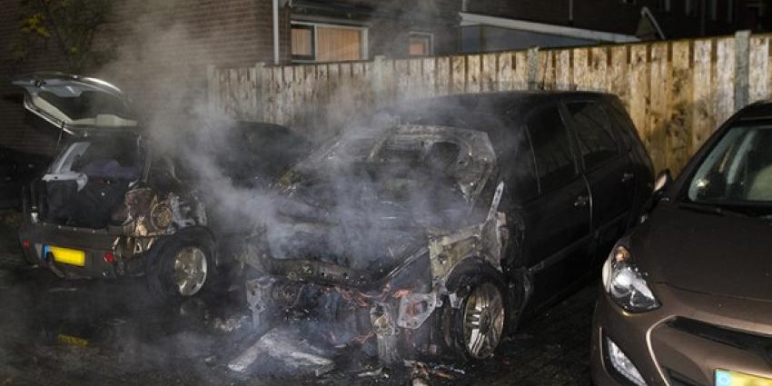 Vier auto's in IJsselstein uitgebrand