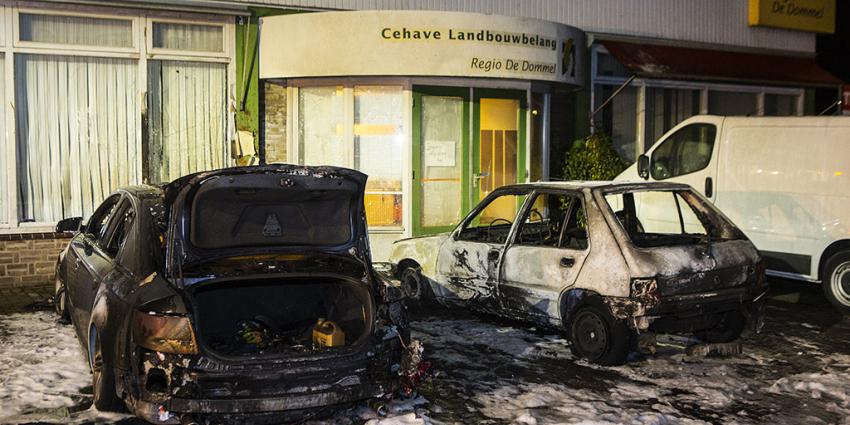 Auto&#039;s in vlammen op in Oirschot