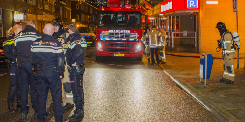 Auto's in brand in parkeergarage in Vlaardingen